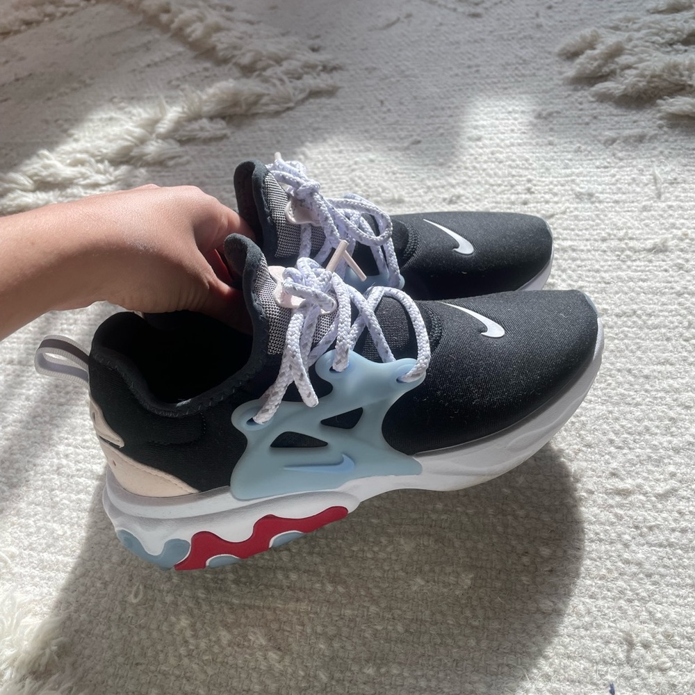 Nike Women's React Presto Low Top Sneakers, Never Worn, 7.5